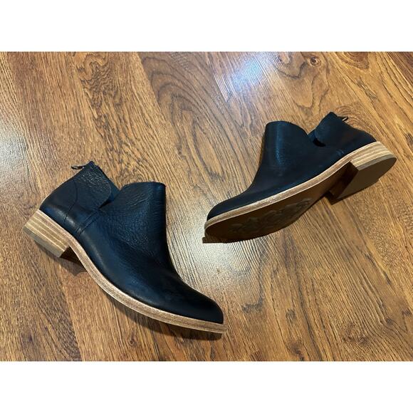 Kork-Ease Women’s Renny Leather Bootie – Black – Size 6 NWOB Classic Style - Picture 1 of 10